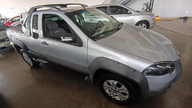 Carro Fiat Strada 2010 Adventure Locker 1.8 8V (Flex) (Cabine Estendida)