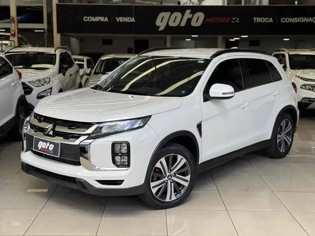 Carro Mitsubishi Outlander 2022 2.0 HPE CVT