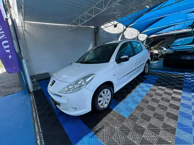 Carro Peugeot 207 2012 Hatch XR 1.4 8V (flex) 4p