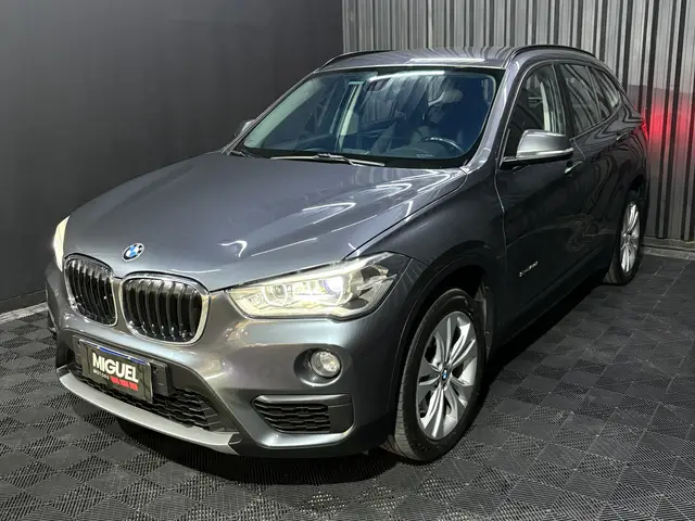 Carro BMW X1 2016 2.0 sDrive20i X-Line