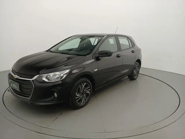 Carro Chevrolet Onix Plus 2024 LT 1.0