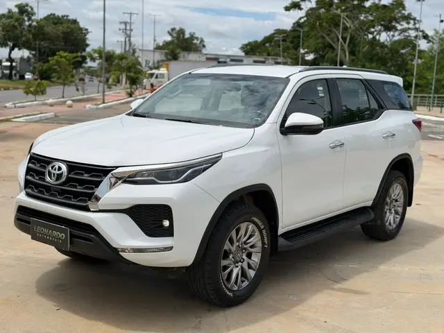 Carro Toyota SW4 2021 SRV 2.7 7L 4x2 (Aut) (Flex)