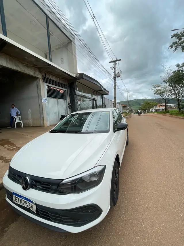 Carro Volkswagen Polo 2024 Track 1.0 Flex 12V 5p