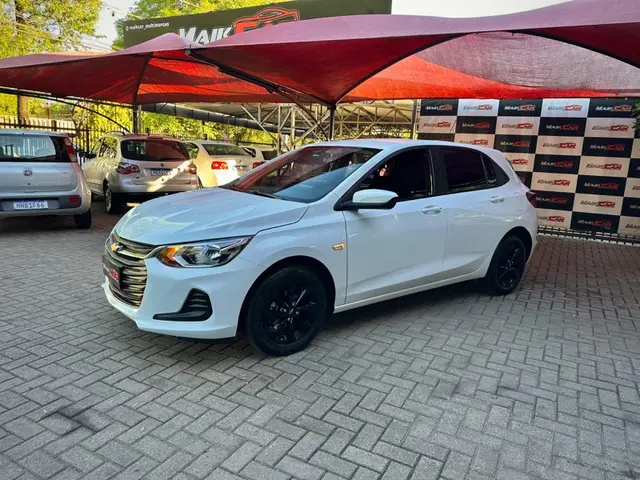 Carro Chevrolet Onix 2023 LT 1.0