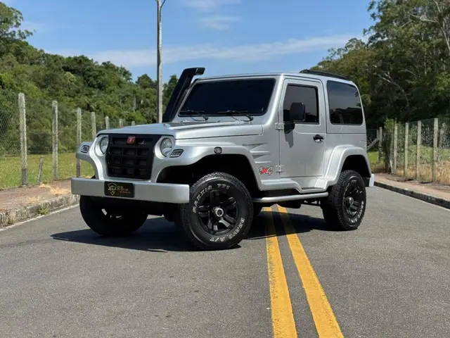 Carro Troller T4 2012 3.0