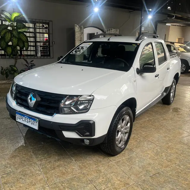 Carro Renault Oroch 2023 Intense 1.6 (Flex)