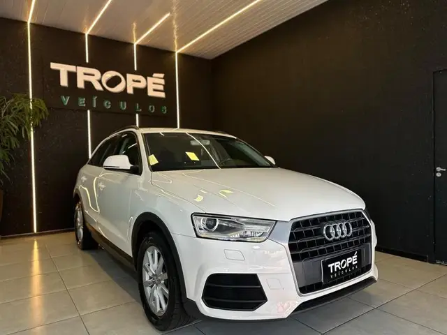 Carro Audi Q3 2016 1.4 TFSI Ambiente S Tronic
