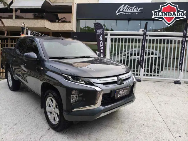 Carro Mitsubishi L200 Triton Sport 2022 HPE-S 2.4 DID-H 4x4 (Aut)