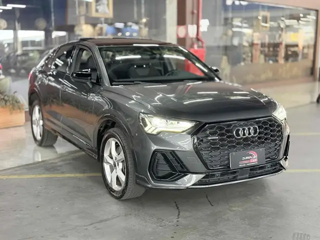 Carro Audi Q3 2022 Perf. Black 2.0 TFSI Tiptr. Quattro