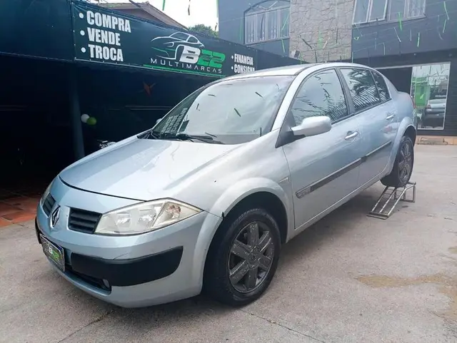 Carro Renault Megane Sedan 2007 Mégane Sedan Dynamique 1.6 16V (flex)