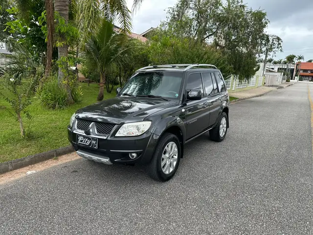 Carro Mitsubishi Pajero TR4 2011 2.0 16V 4x4 (Flex) (Aut)