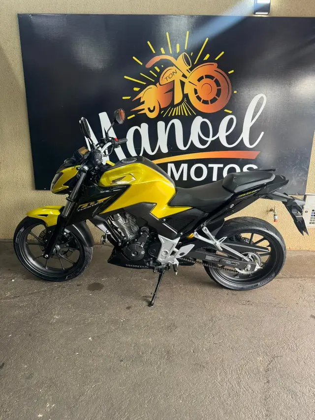 Moto Honda CB 300F Twister 2024 (ABS)