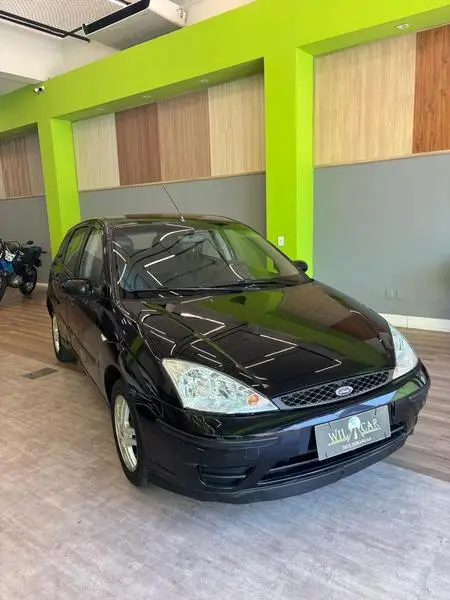 Carro Ford Focus Hatch 2008 GLX 2.0 16V Duratec