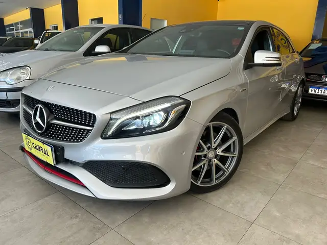 Carro Mercedes-Benz Classe CLA 2017 CLA 250 Sport DCT 4Matic