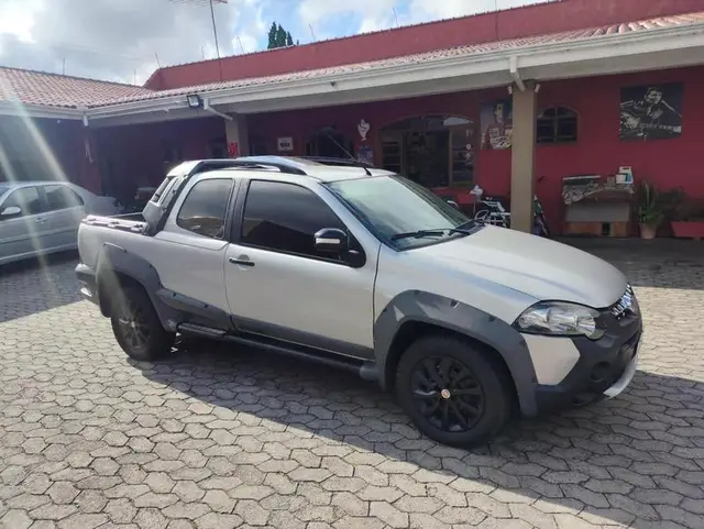 Carro Fiat Strada 2013 Adventure 1.8 16V Dualogic (Flex) (Cabine Dupla)
