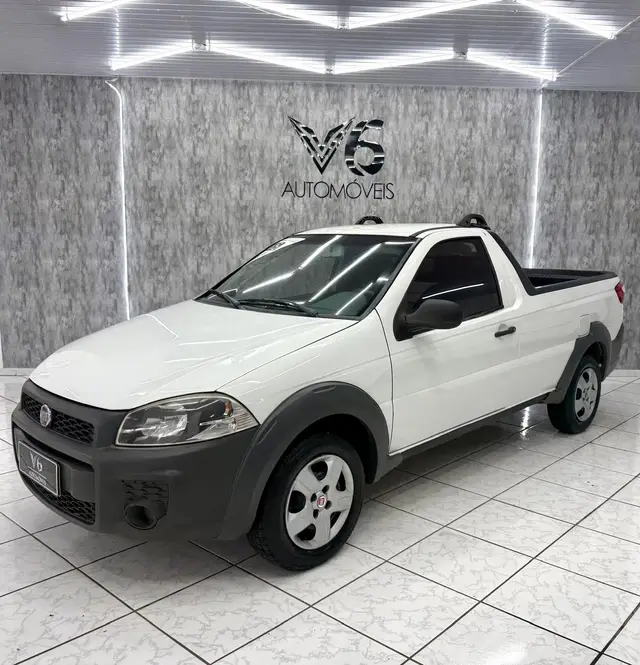 Carro Fiat Strada 2015 Working 1.4 (Flex)