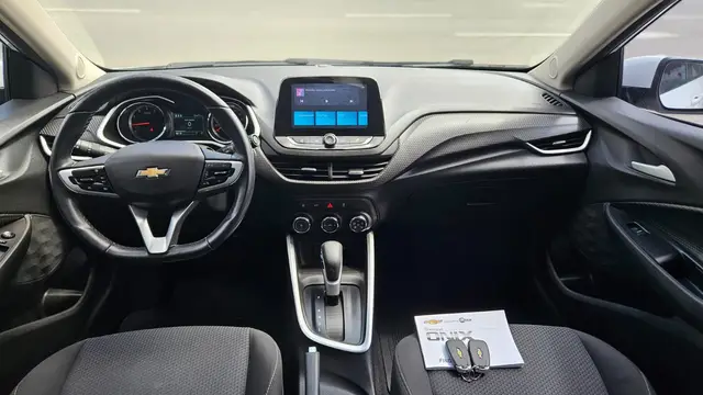 Carro Chevrolet Onix Plus 2023 LTZ 1.0 Turbo (Aut.)