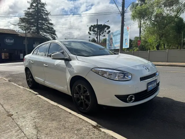 Carro Renault Fluence 2013 2.0 16V Privilege (Aut) (Flex)
