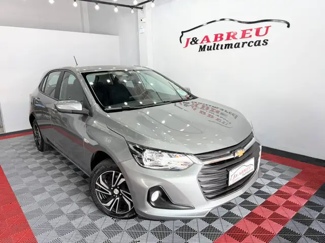 Carro Chevrolet Onix 2025 LT 1.0