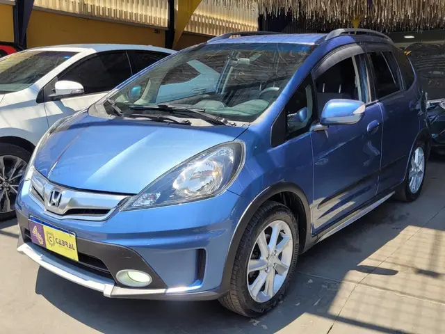 Carro Honda Fit 2014 Twist 1.5 16v (Flex)