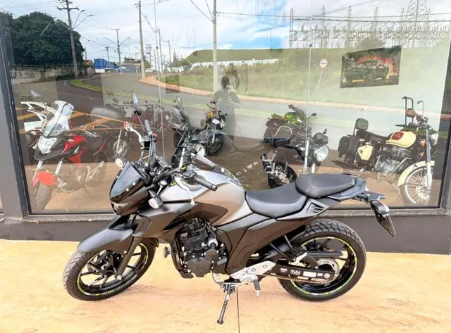 Moto Yamaha YS 250 Fazer 2024 ABS