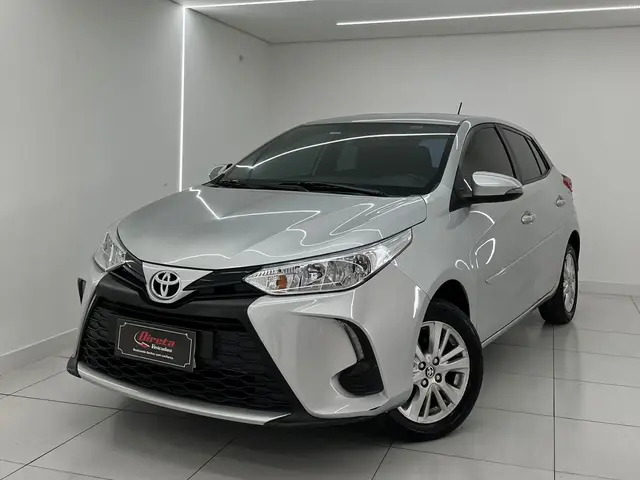 Carro Toyota Yaris Sedan 2023 XL 1.5 (Flex) (Aut)