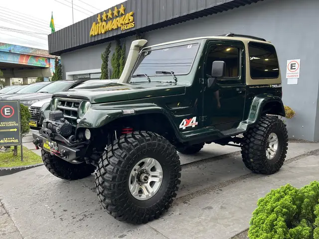 Carro Troller T4 2008 4x4 3.0 (teto rígido)