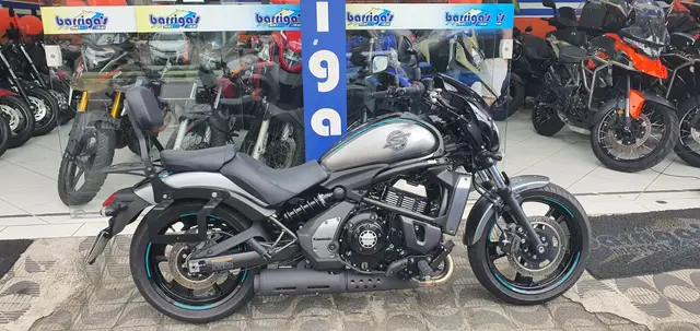 Moto Kawasaki Vulcan 2025 S Café