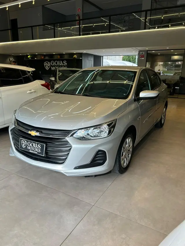 Carro Chevrolet Onix Plus 2020 1.0 LT (Flex)