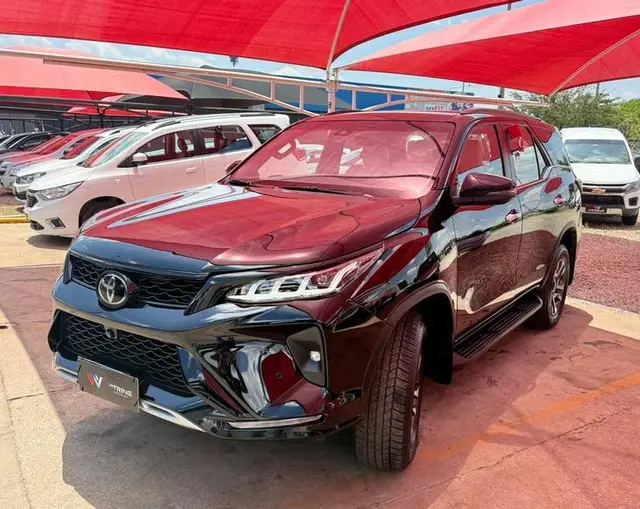 Carro Toyota Hilux Cabine Dupla 2024 Conquest 4x4 2.8 Diesel