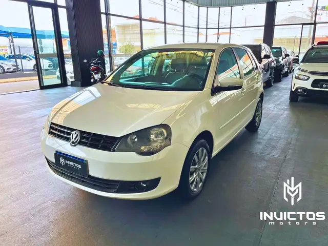 Carro Volkswagen Polo 2013 Hatch 1.6 VHT Total Flex