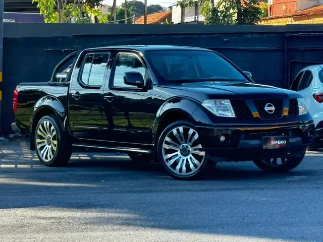Carro Nissan Frontier 2010 XE 4x2 2.5 16V (cab. dupla)