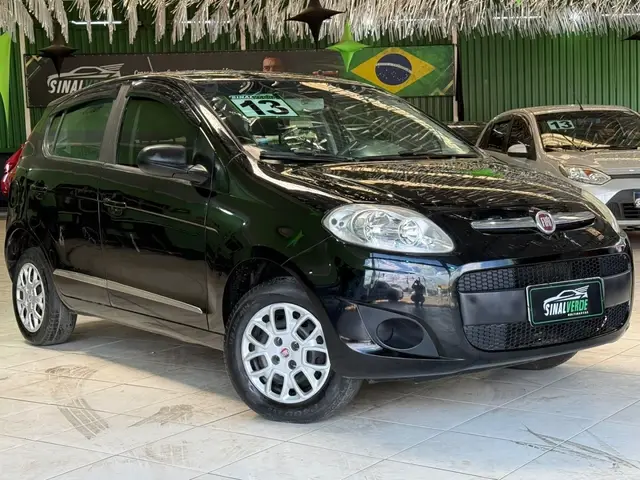 Carro Fiat Palio 2013 Attractive 1.0 8V (Flex)