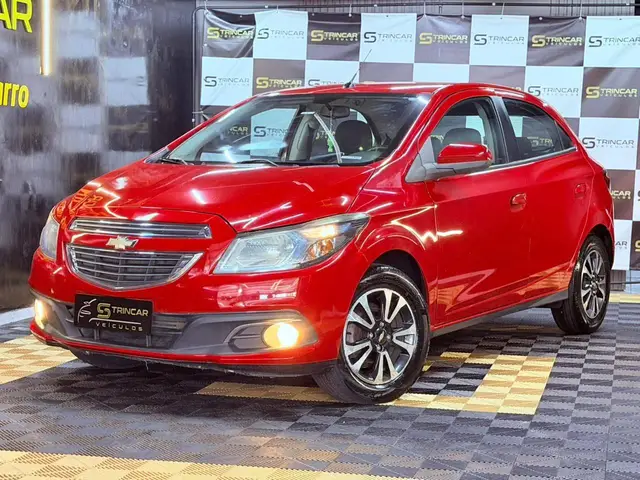 Carro Chevrolet Onix 2014 HATCH LTZ 1.4 8V FlexPower 5p Mec.