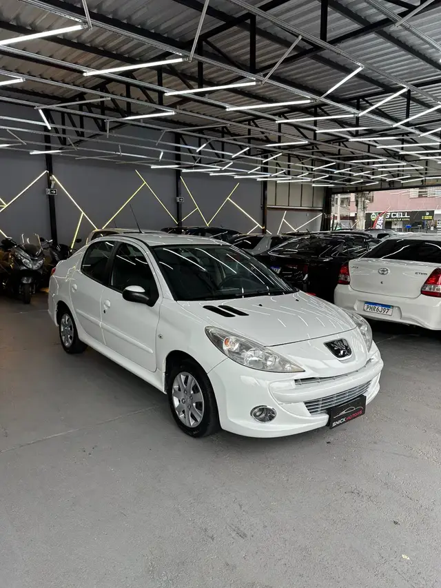 Carro Peugeot 207 Sedan 2013 207 Passion XR 1.4 8V (flex)