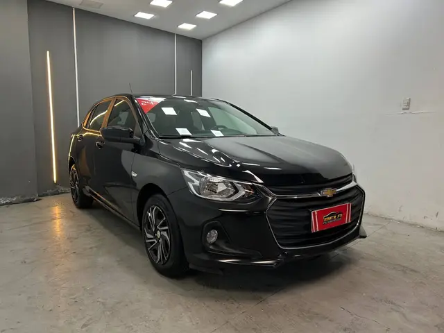 Carro Chevrolet Onix Plus 2024 LT 1.0