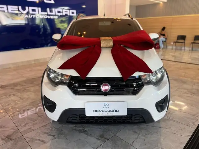 Carro Fiat Mobi 2017 FireFly Drive 1.0 (Flex)