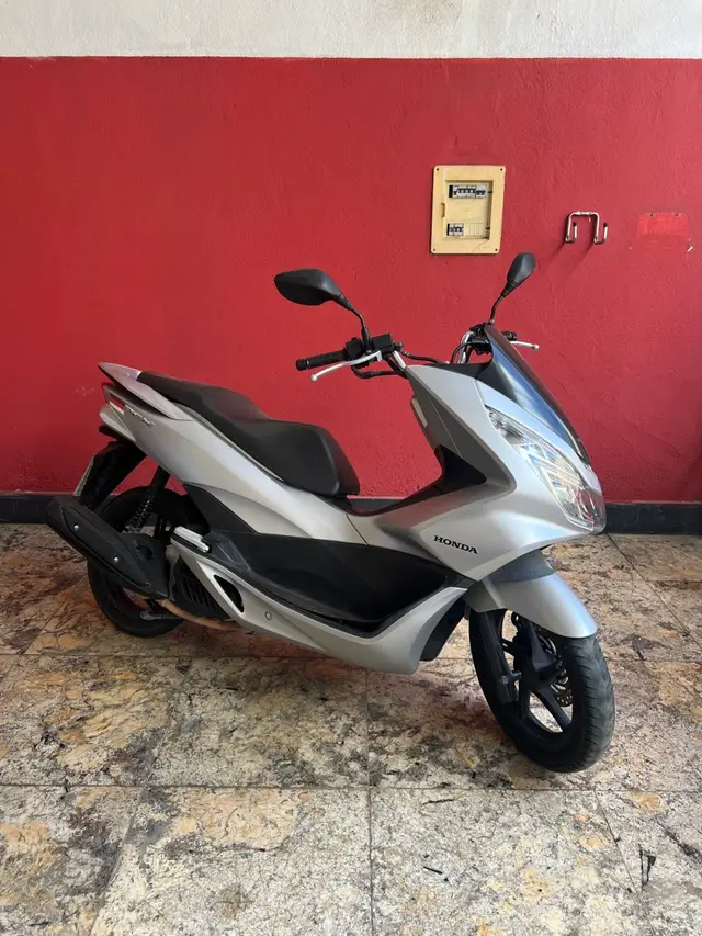Moto Honda PCX 150 2018 DLX