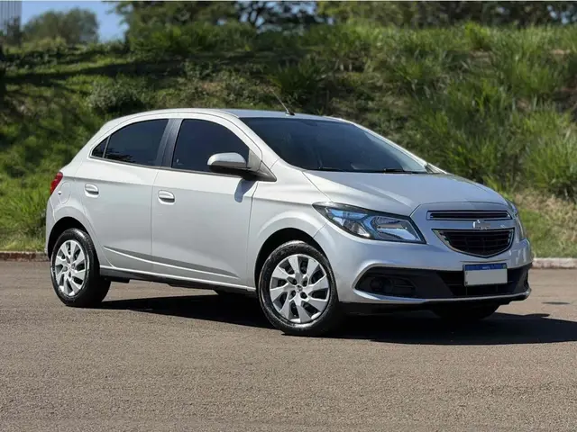 Carro Chevrolet Onix 2014 1.4 LT SPE/4