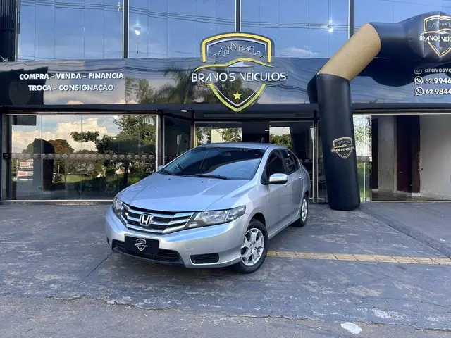 Carro Honda City 2013 DX 1.5 (Flex)