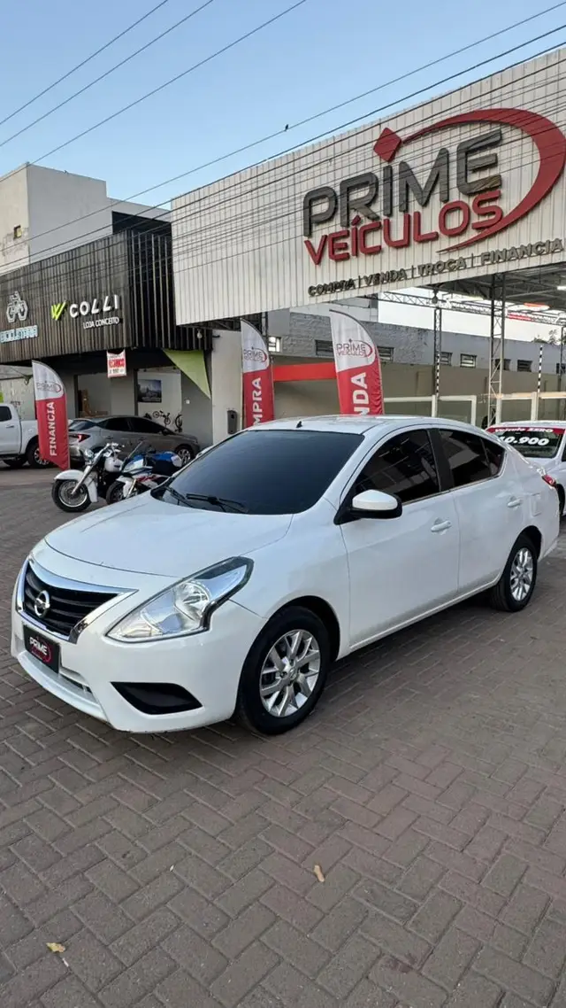 Carro Nissan Versa 2018 1.6 16V SV FlexStart CVT (Flex)