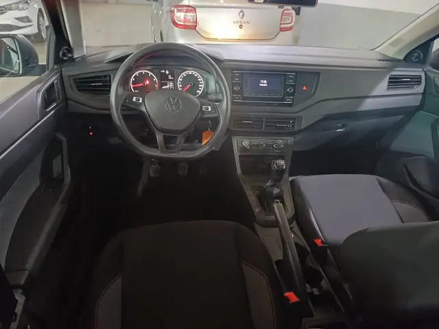 Carro Volkswagen Polo 2025 Track 1.0 Flex 12V 5p