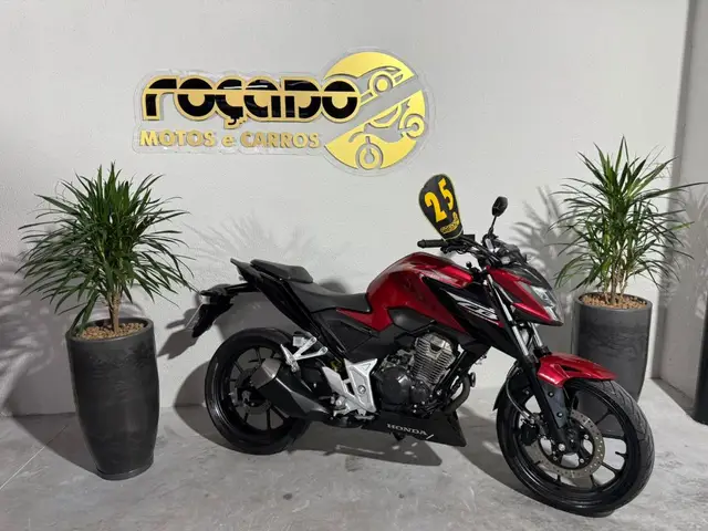 Moto Honda CB 300F Twister 2025 (ABS)