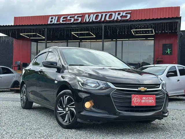 Carro Chevrolet Onix Plus 2024 LT 1.0