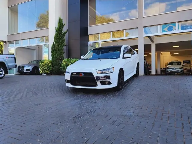 Carro Mitsubishi Lancer 2015 2.0 16V