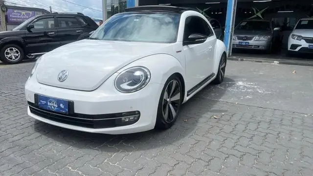 Carro Volkswagen Fusca 2013 2.0 R-Line TSI 16V Aut.