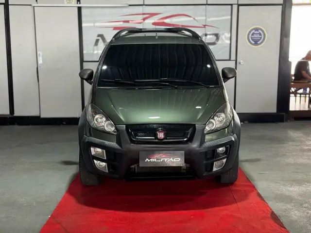 Carro Fiat Idea 2011 Adventure 1.8 16V E.TorQ (Flex)