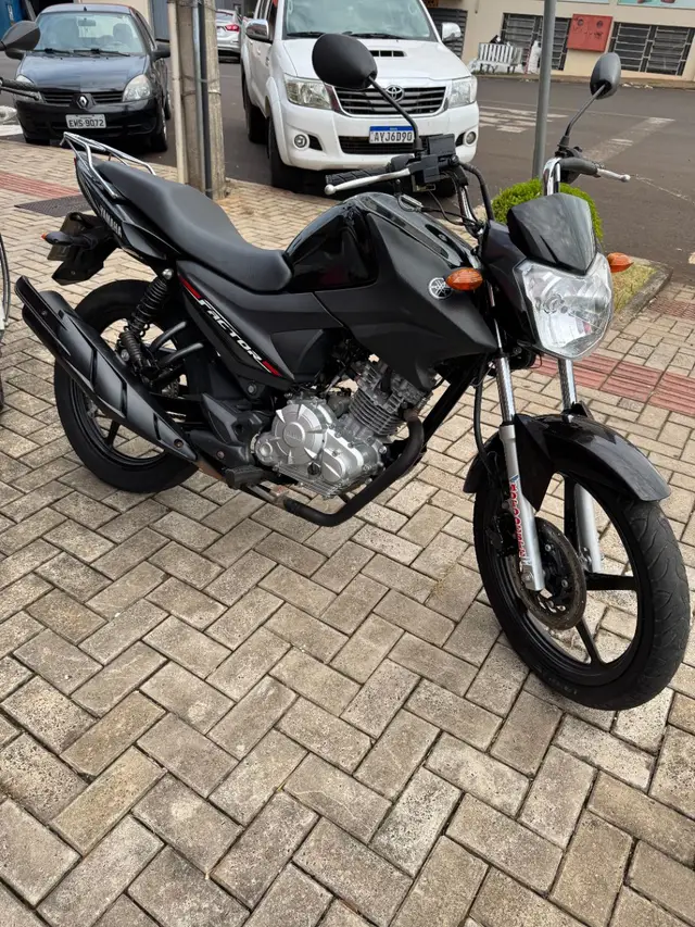Moto Yamaha YBR 125i Factor 2022 125i ED