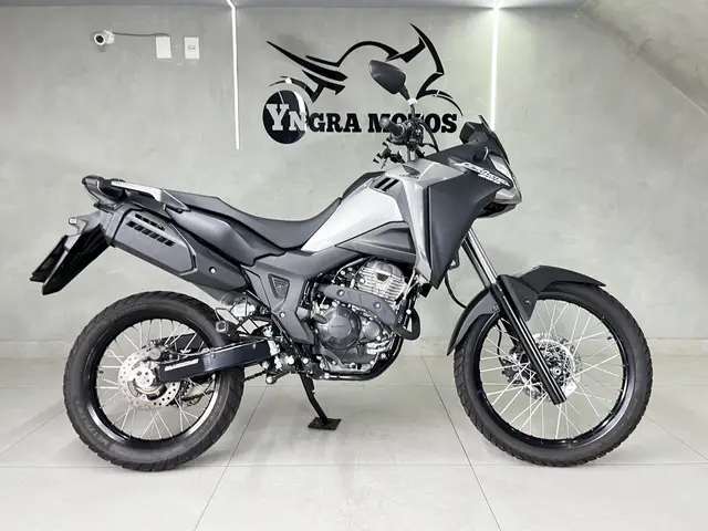 Moto Honda XRE Sahara 300 2025 ABS