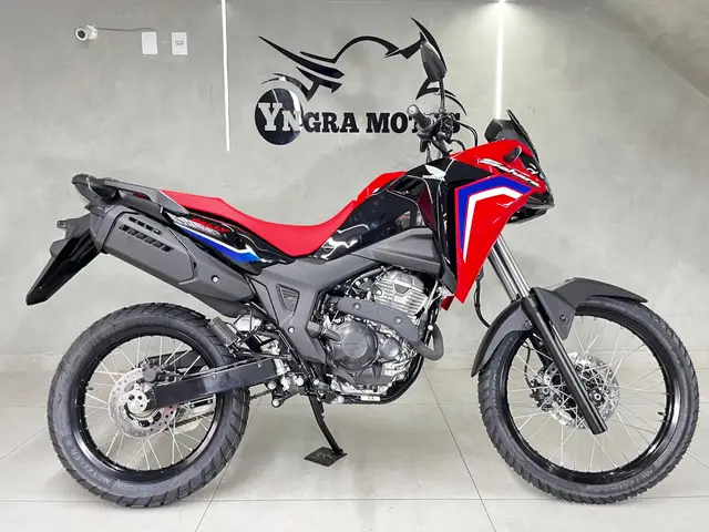 Moto Honda XRE Sahara 300 2026 Rally